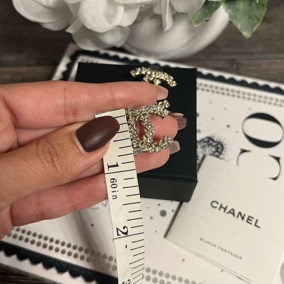 CHANEL Large Oversized Gold Crystal CC Logo Earrings - Picture 9 of 12